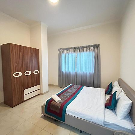 Al Hayat Suites Apartment Манама Екстер'єр фото