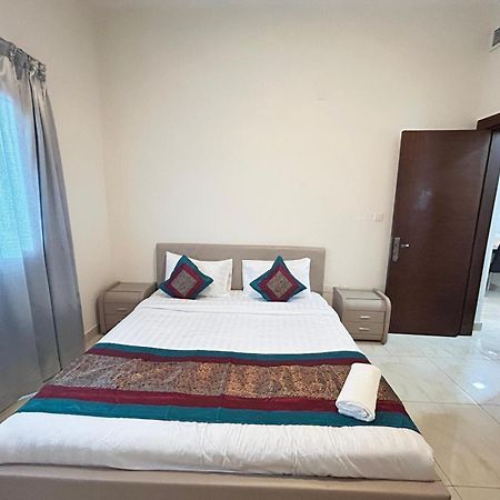 Al Hayat Suites Apartment Манама Екстер'єр фото