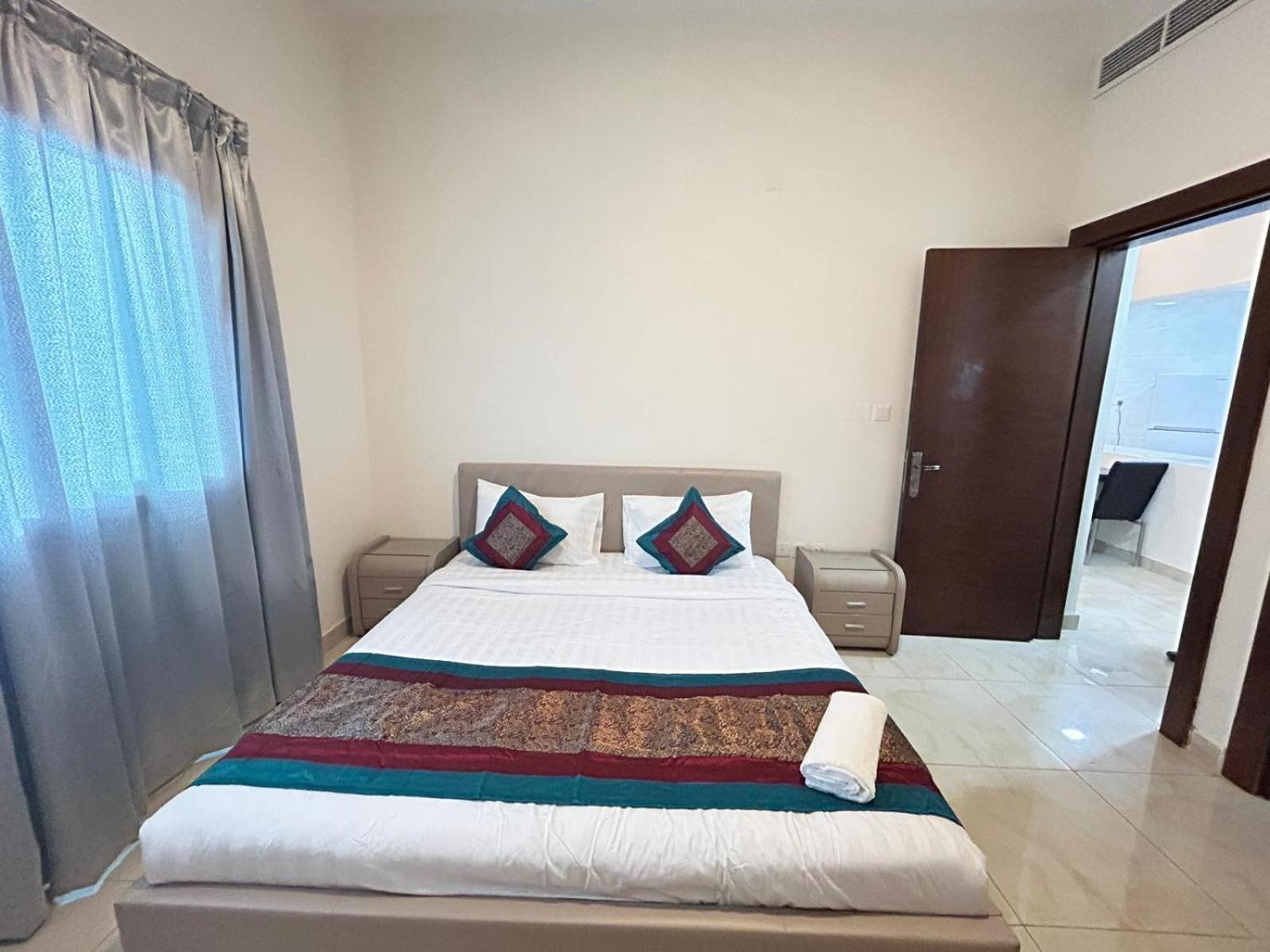 Al Hayat Suites Apartment Манама Екстер'єр фото