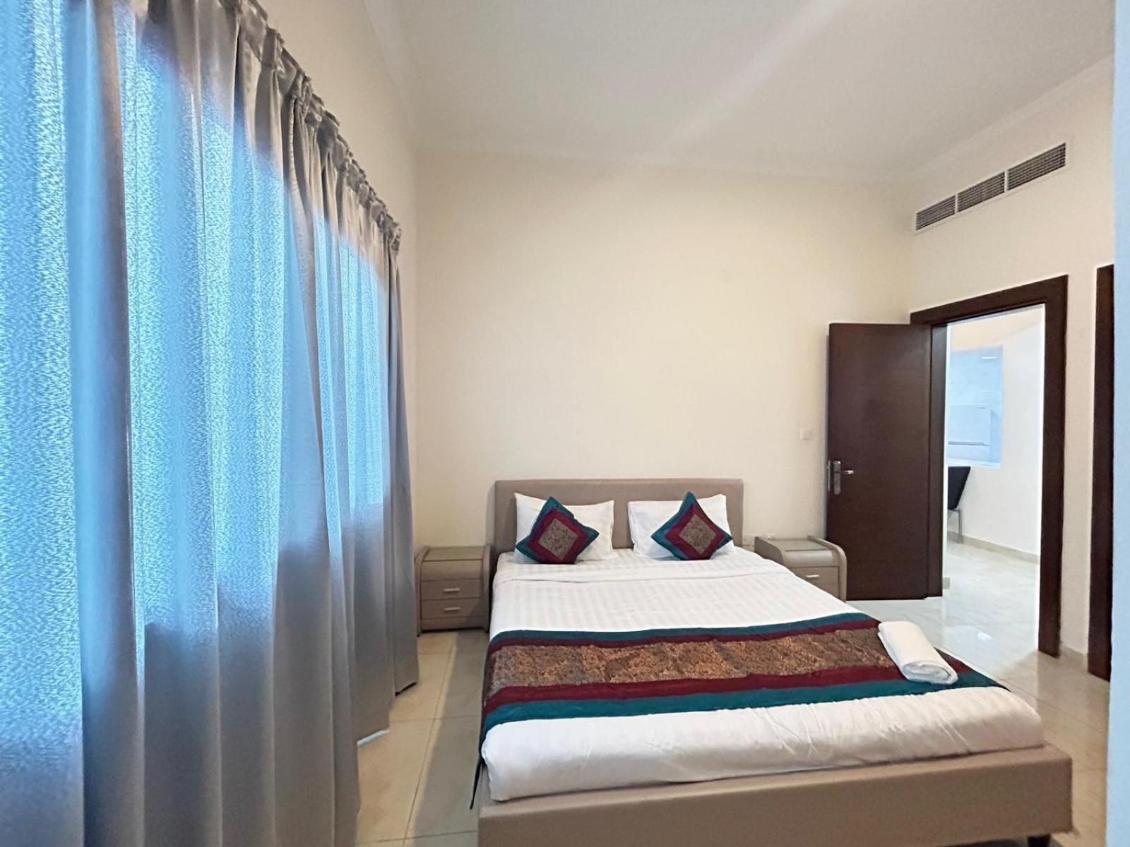 Al Hayat Suites Apartment Манама Екстер'єр фото