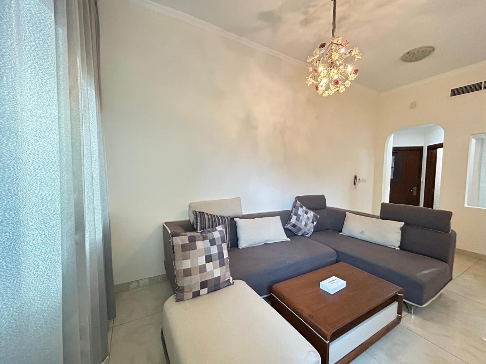 Al Hayat Suites Apartment Манама Екстер'єр фото