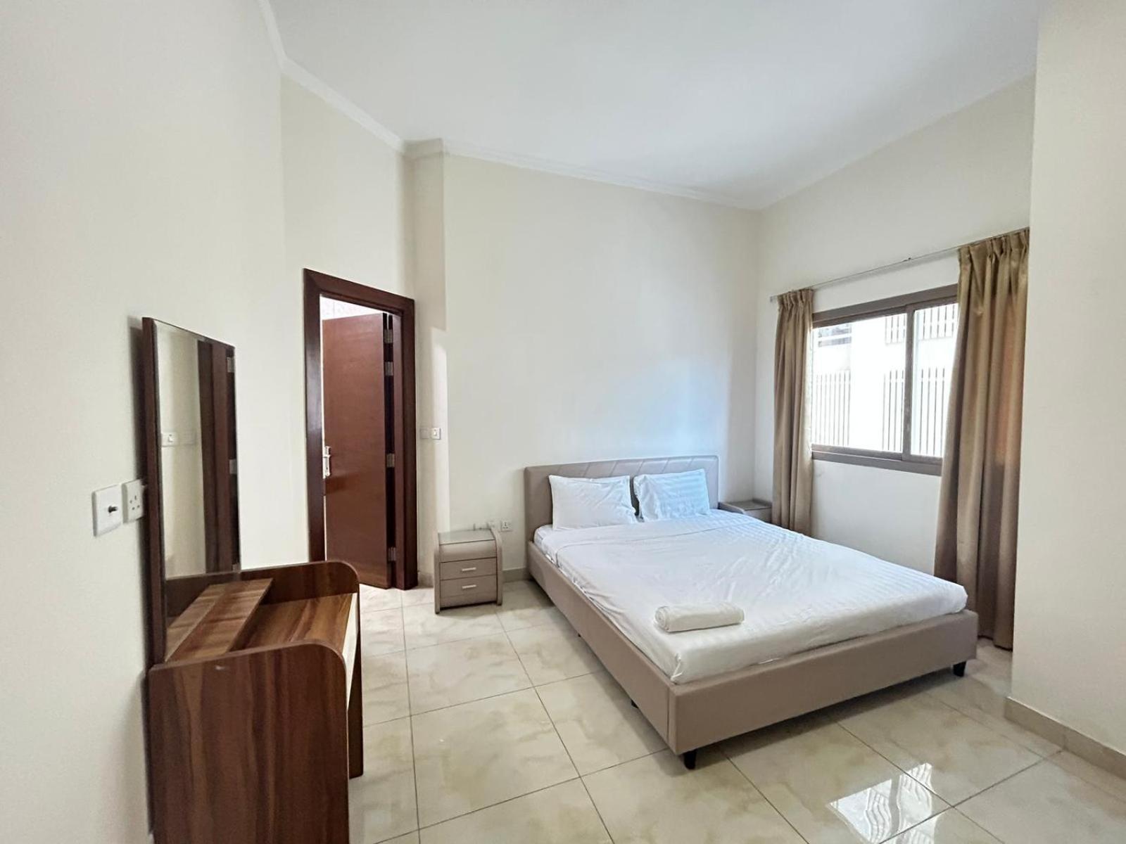 Al Hayat Suites Apartment Манама Екстер'єр фото
