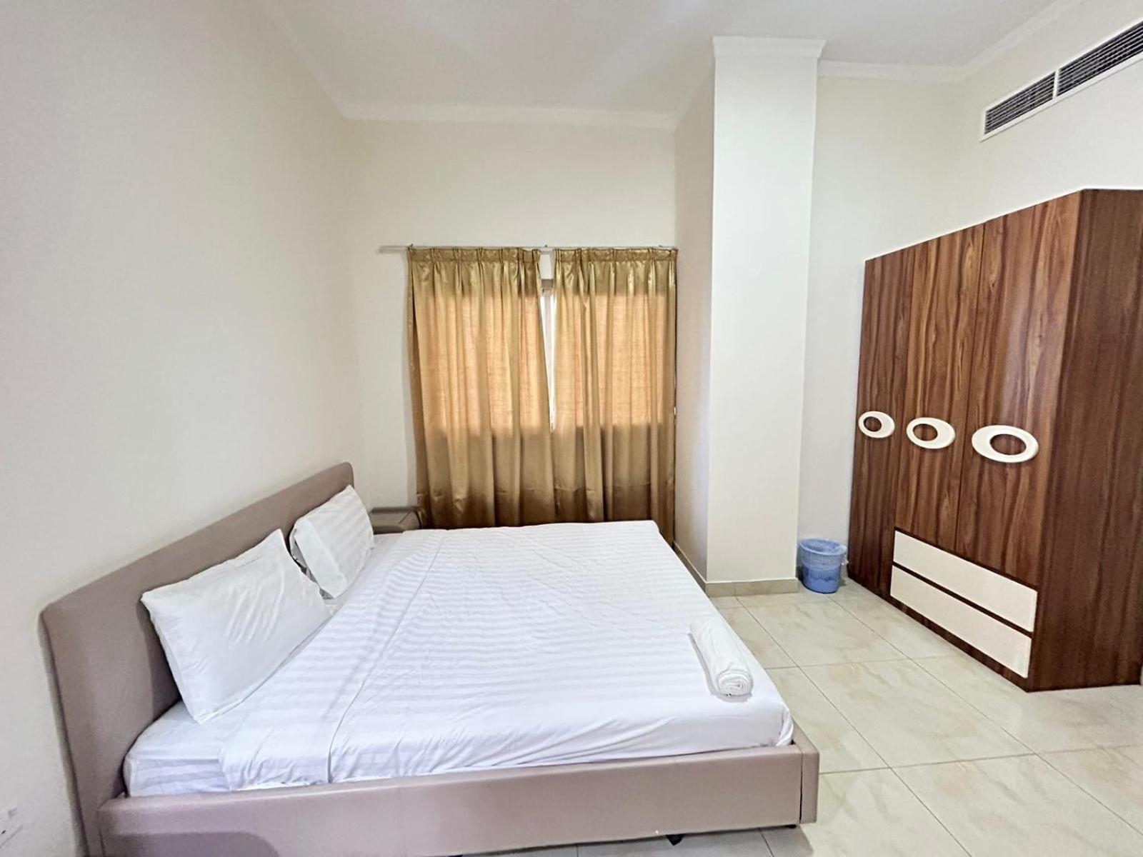 Al Hayat Suites Apartment Манама Екстер'єр фото