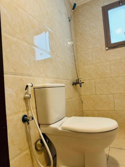 Al Hayat Suites Apartment Манама Екстер'єр фото